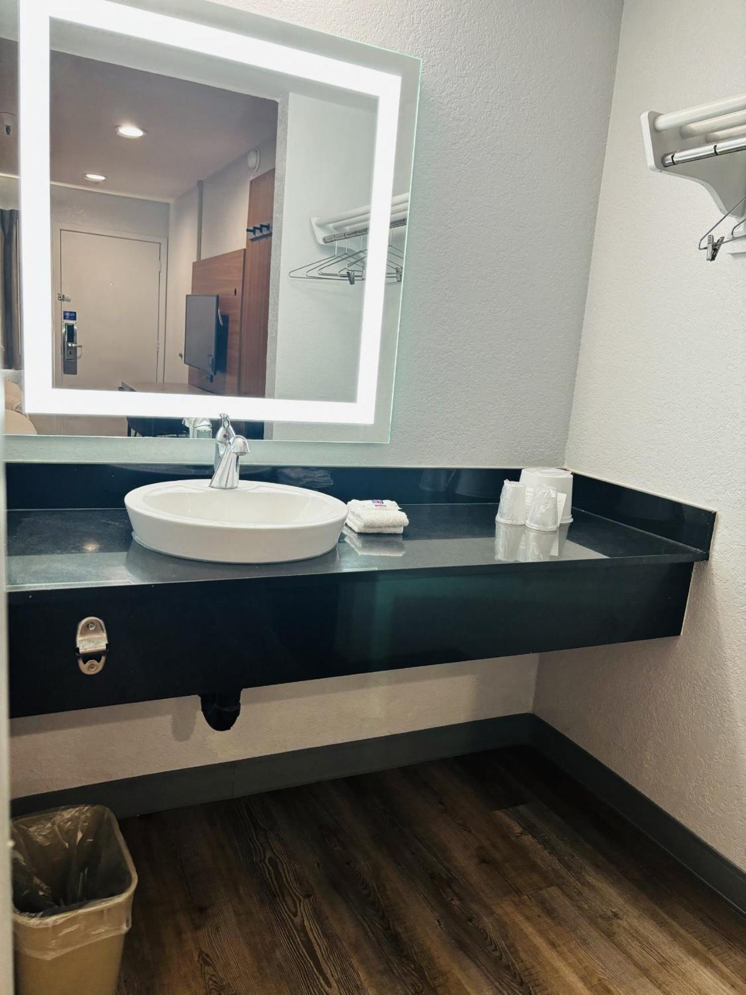 Motel 6-Santa Ana, Ca ภายนอก รูปภาพ