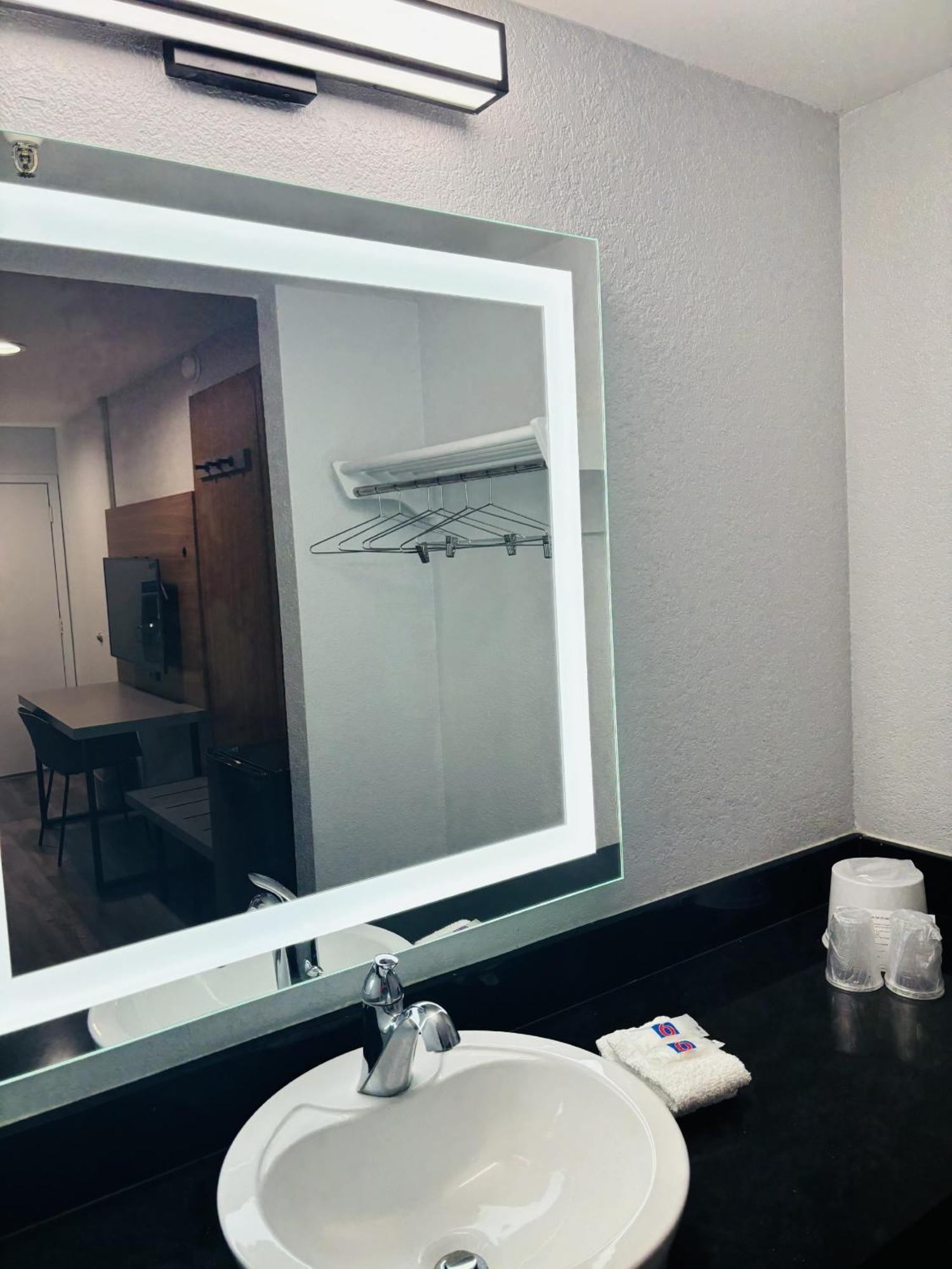 Motel 6-Santa Ana, Ca ภายนอก รูปภาพ