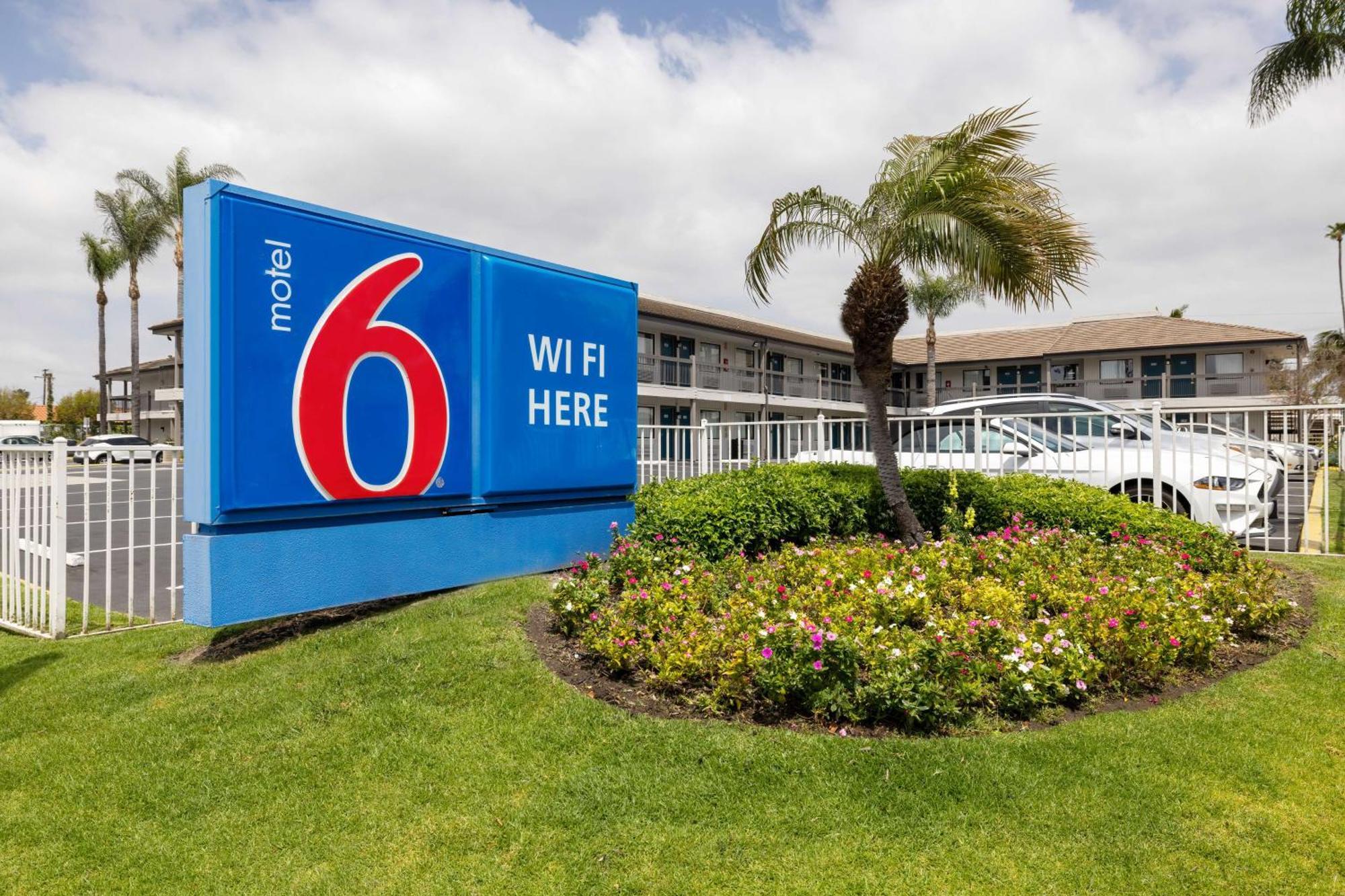 Motel 6-Santa Ana, Ca ภายนอก รูปภาพ